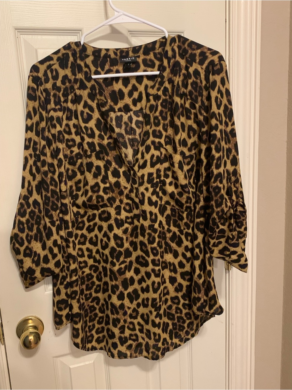 Torrid Cheetah Print Tunic with Elbow Length or Longer Rolled Up Size 2-2X